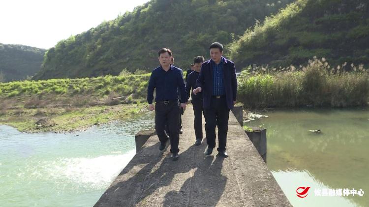 吴爱清视察民生实事项目人大代表票决制工作