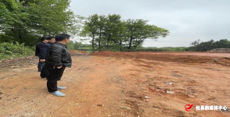 县人大常委会一行到渌田镇察看民生实事及重点项目建设工作