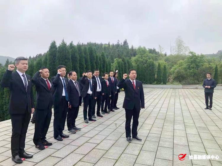 【学党史 开新局】瞻仰红色基地 聆听红色党课 县政府党组开展党史学习教育
