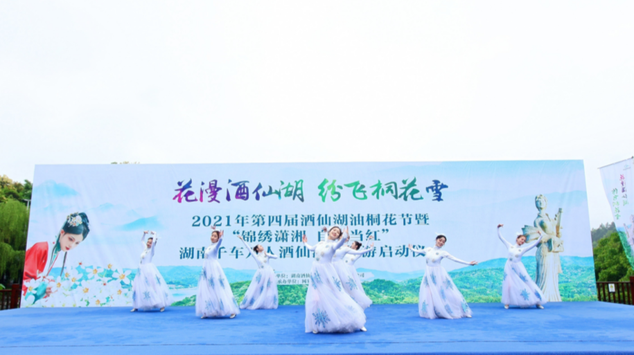 谁都不告诉，我只告诉你...