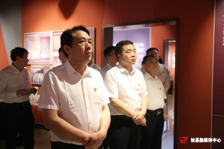 【学史崇德】县委理论学习中心组党史学习教育第三次专题学习暨2021年第六次集中学习举行