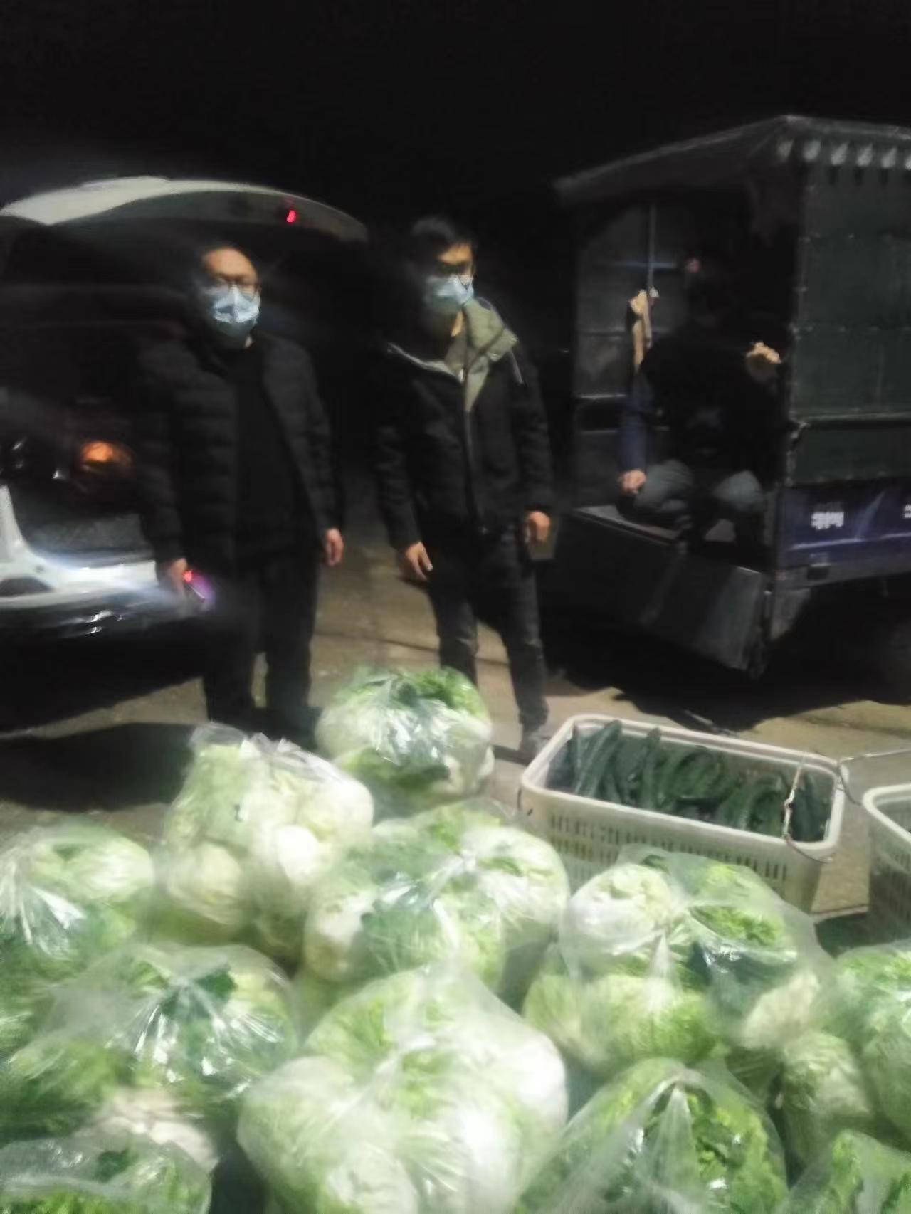 韩公渡镇：特“蔬”礼包暖人心，齐心协力共抗疫