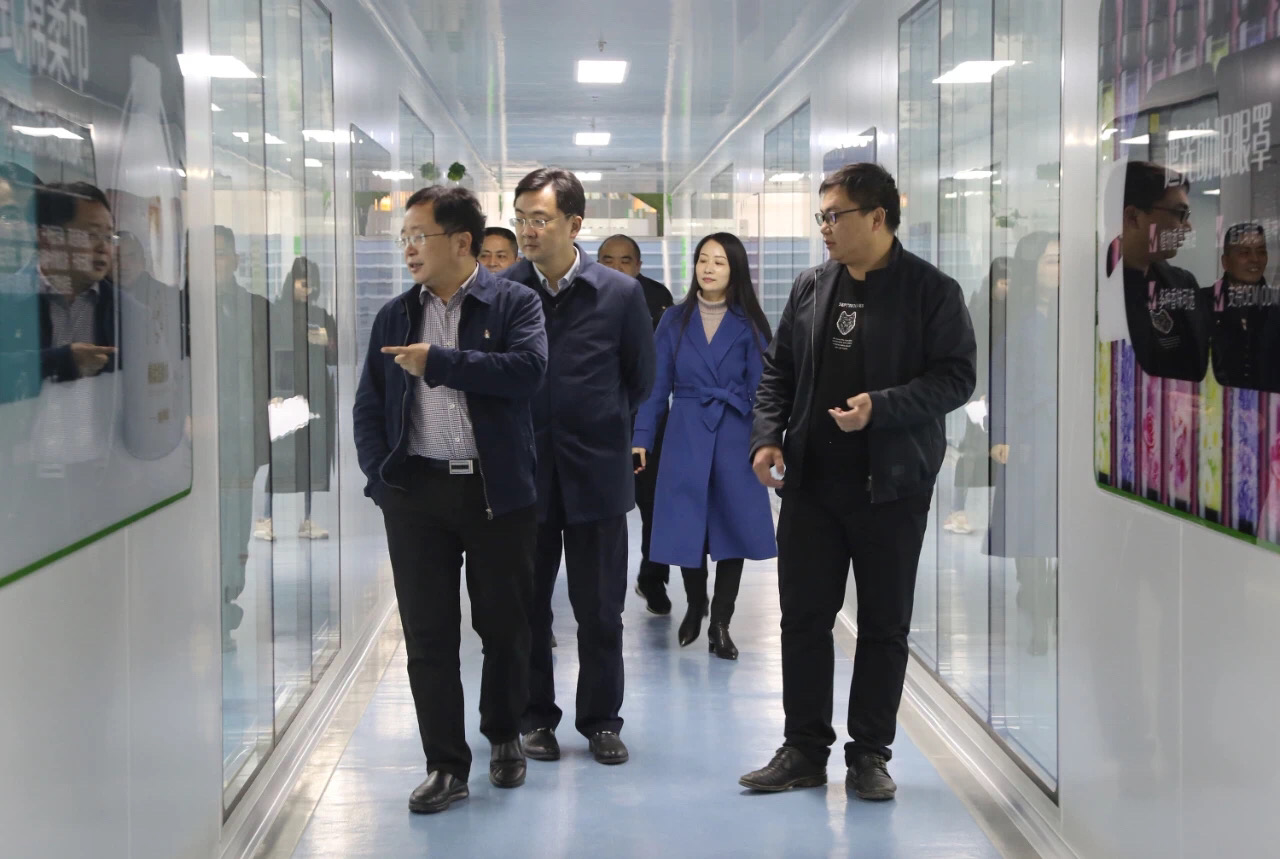 市委统战部来常德高新区调研统战工作和民营企业发展情况