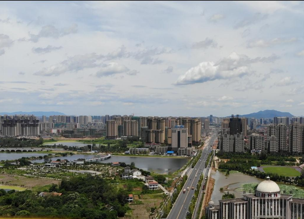 《学习贯彻区委全会精神系列报道》之三：建设幸福鼎城（产业发展篇）