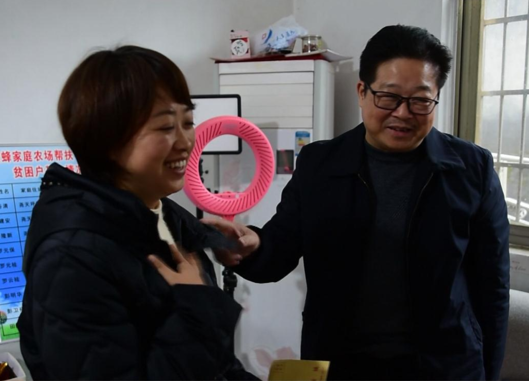 鼎城区领导看望慰问道德模范代表