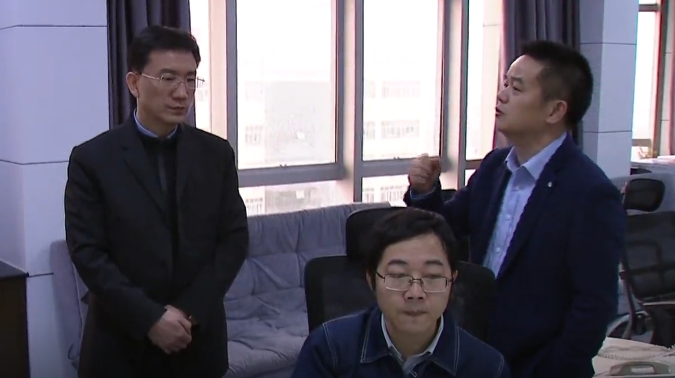 朱金平看望慰问一线工作者