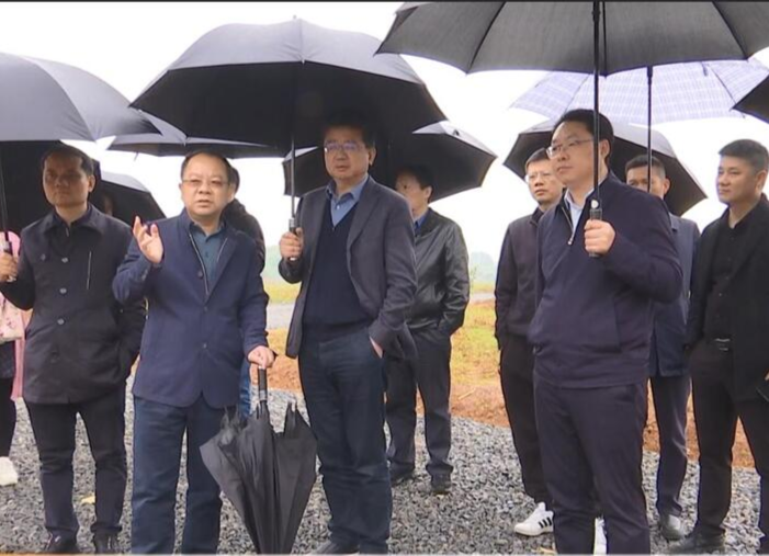 省财政厅调研组来鼎城调研石板滩关闭石煤矿区生态修复工作