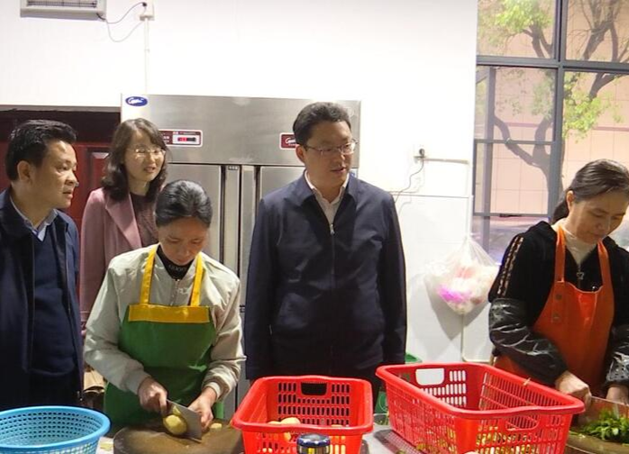 陈远到区发改局调研指导工作