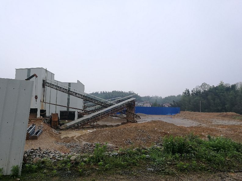 关于乡村居民区新建混凝土搅拌厂的环评与选址问题咨询
