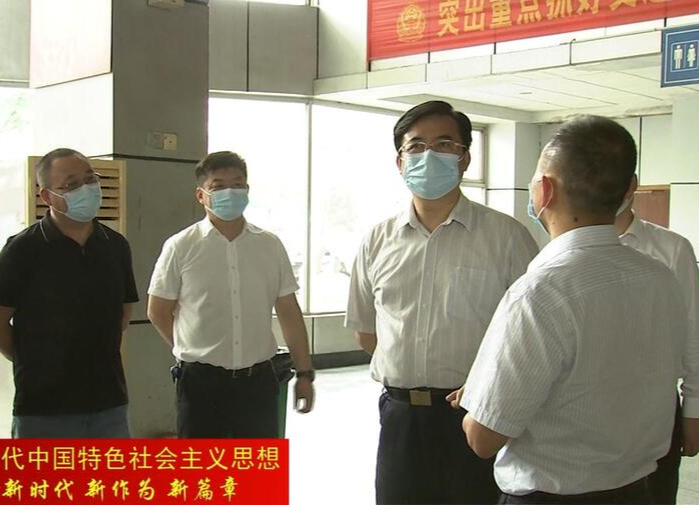 邹文辉来鼎城督导国卫复审工作