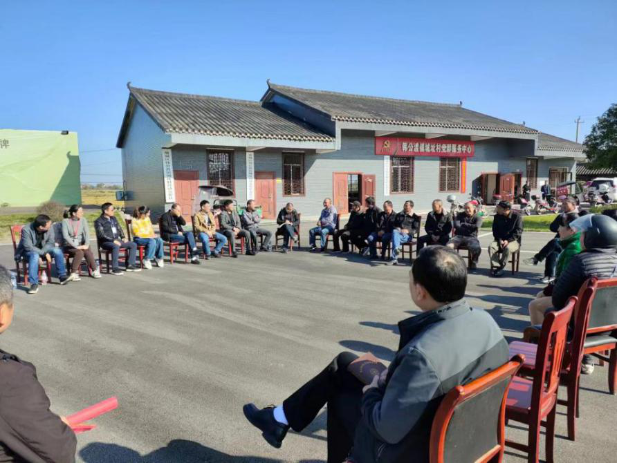 韩公渡镇：开展形式多样的党员实践活动