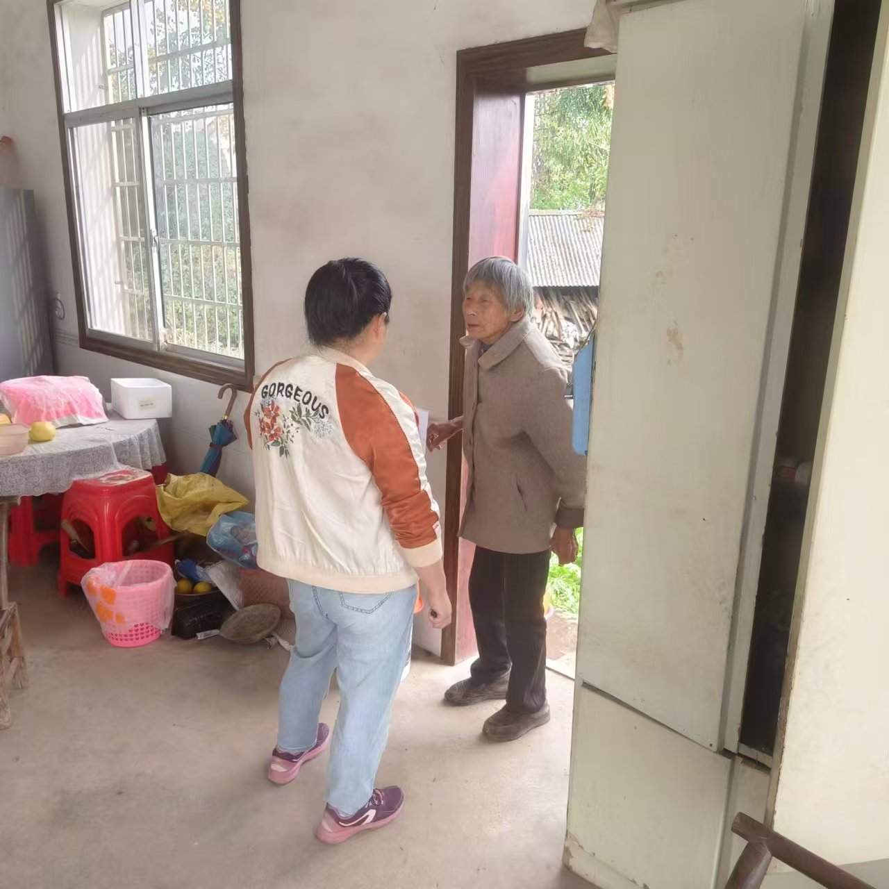 韩公渡镇：精准核查计生奖特扶 力保资格确认零误差