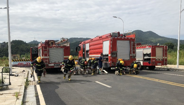 高温下的坚守：衡山消防救援大队夏季训练忙