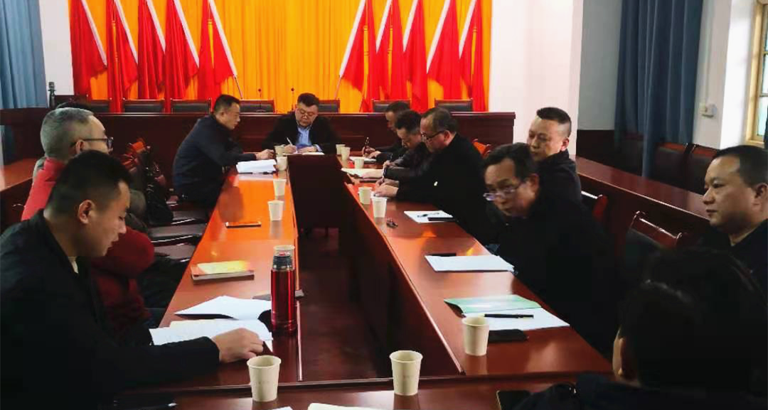 陈昌义到桂花村召开脱贫攻坚推进会