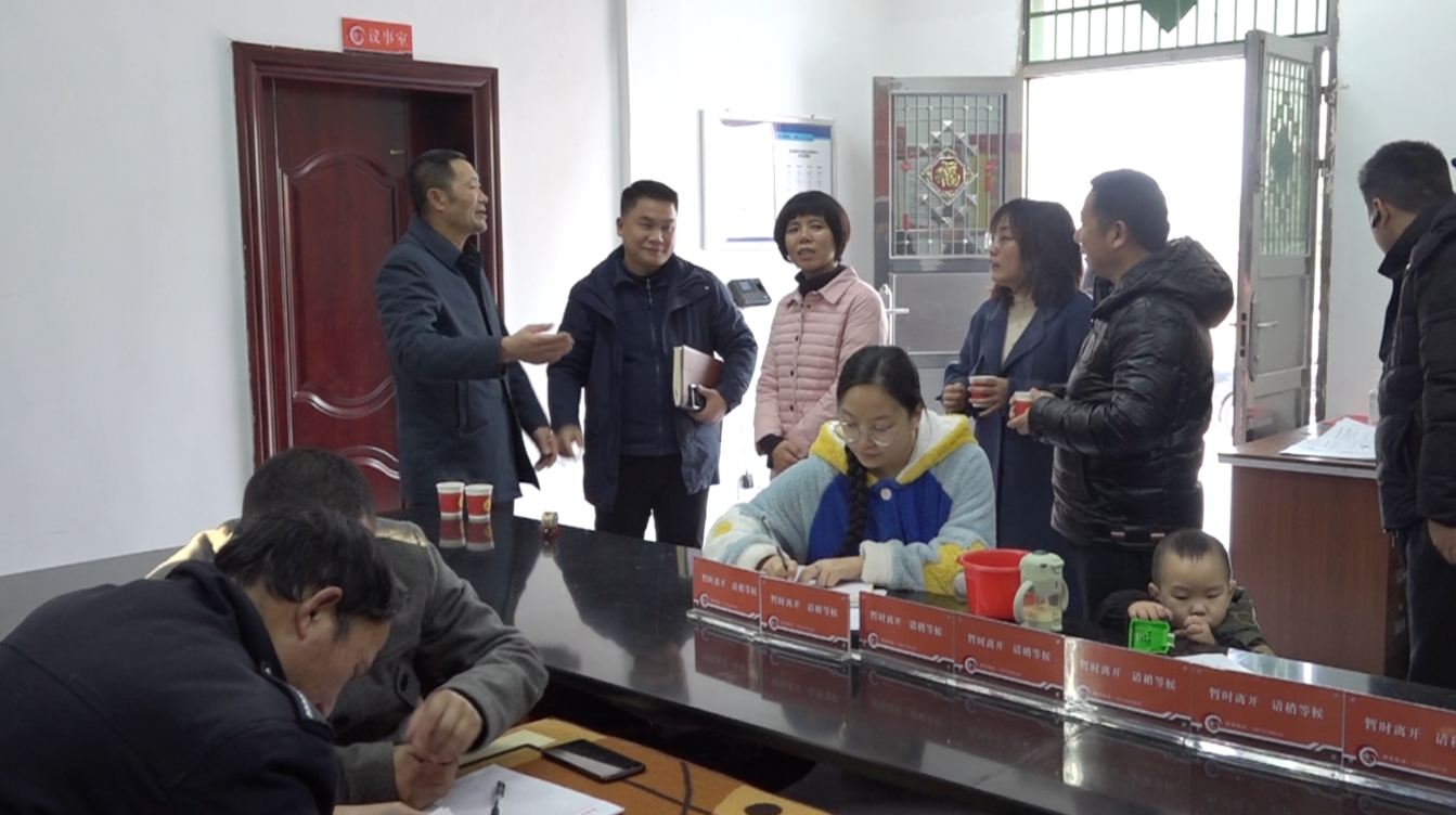 雷继红调研永和乡村（社区）“两委”换届选举和安全生产工作