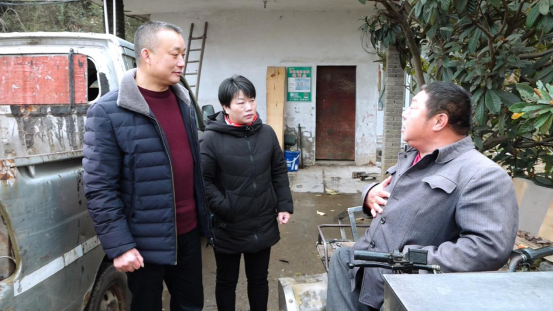 衡山县开云镇：为困难群体寒冬送温暖