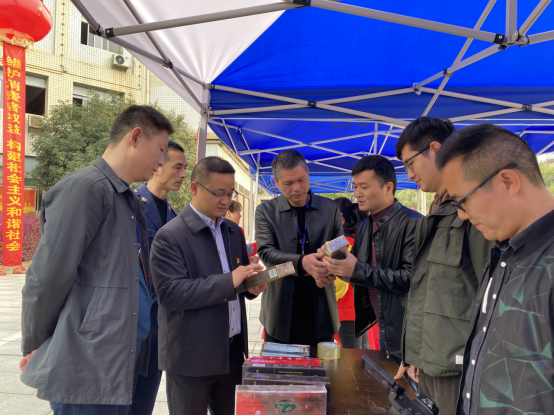 我县集中销毁140余万元假冒伪劣商品