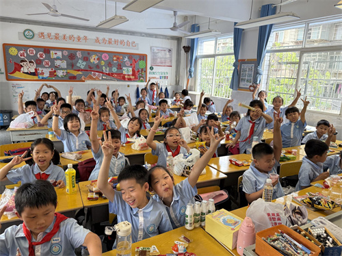 湘機(jī)小學(xué)教育集團(tuán)：童心飛揚(yáng)慶“六一” 榜樣領(lǐng)航向未來