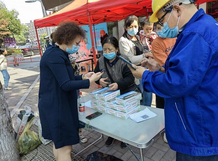 書院路街道開展預防養(yǎng)老詐騙宣傳活動