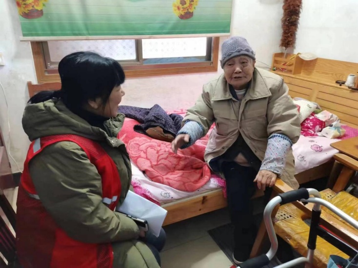 曉塘社區(qū)：入戶傳溫情 政策“送上門”