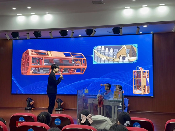 湘科普“四進”走進湘潭 多部門聯(lián)動點燃湘鋼一校教育集團學子科學夢