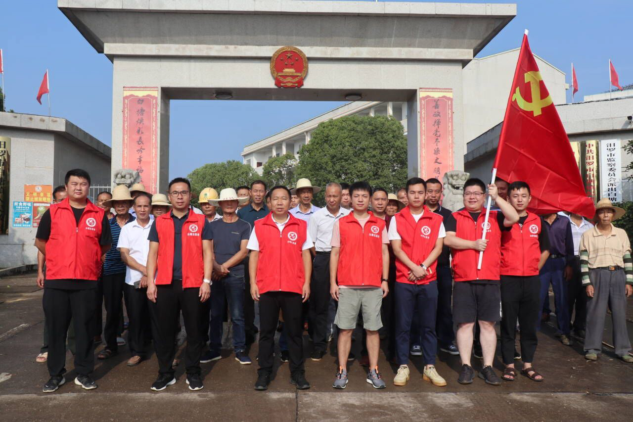 白塘镇：500党员志愿者齐上阵，党建引领洁家园