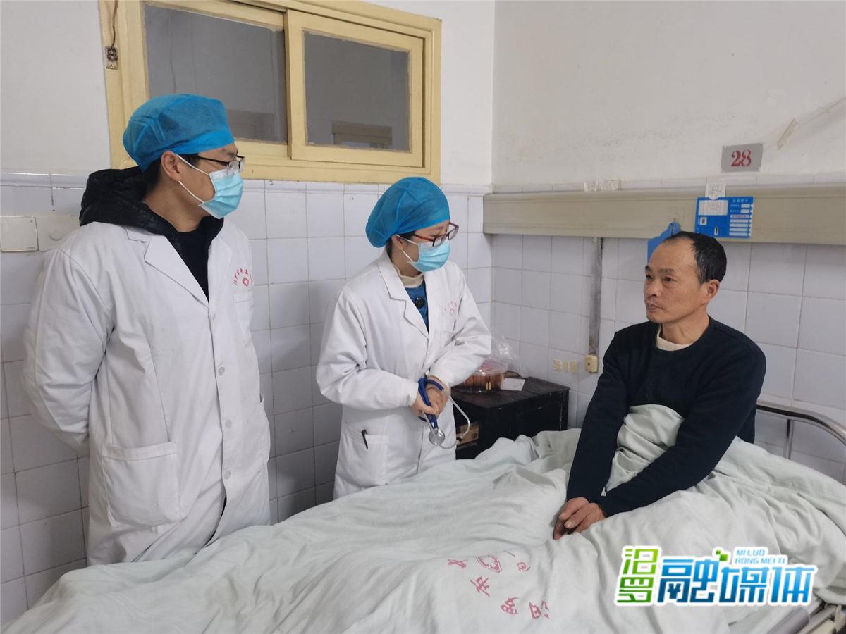 生命第一救人要紧汨罗市中医院急救病人掠影