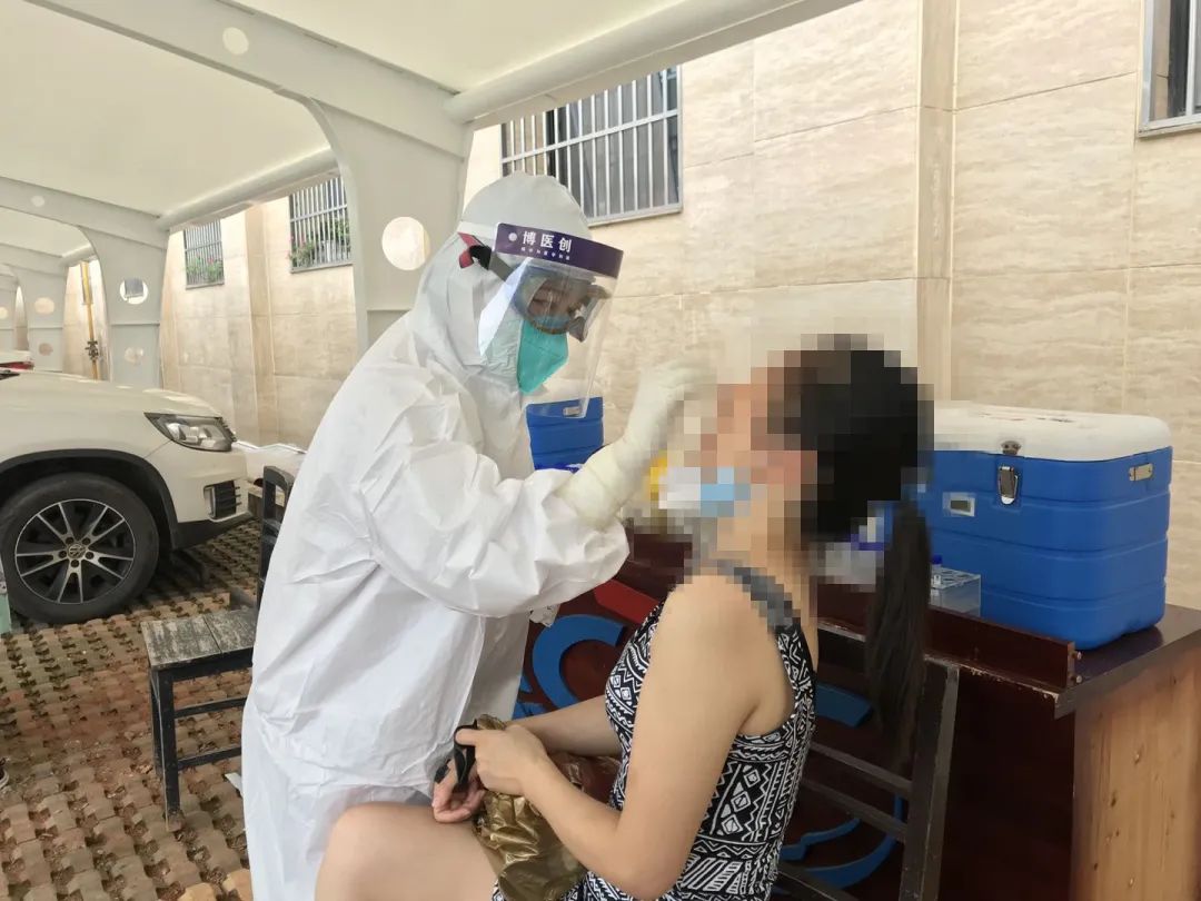 我县切实做好农贸市场人员产品环境核酸检测工作