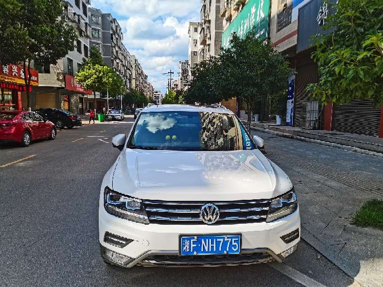 车辆违规停放