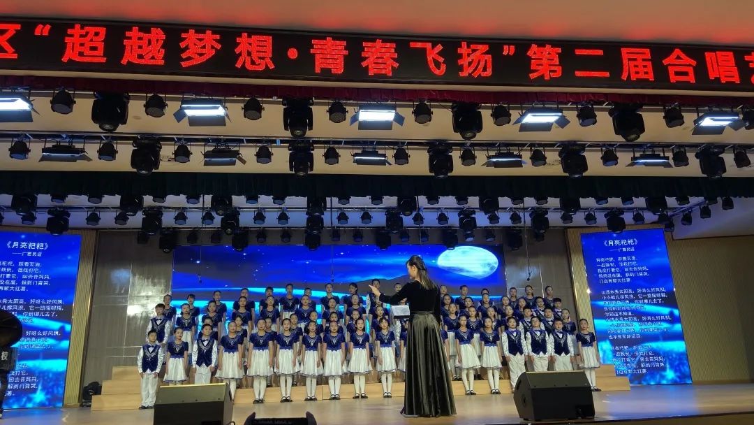 “最好的未来”献给平江援武汉医疗队