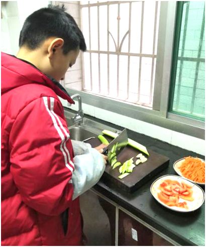 【战疫情】汉昌学区：小小厨师显身手 美味佳肴齐上阵
