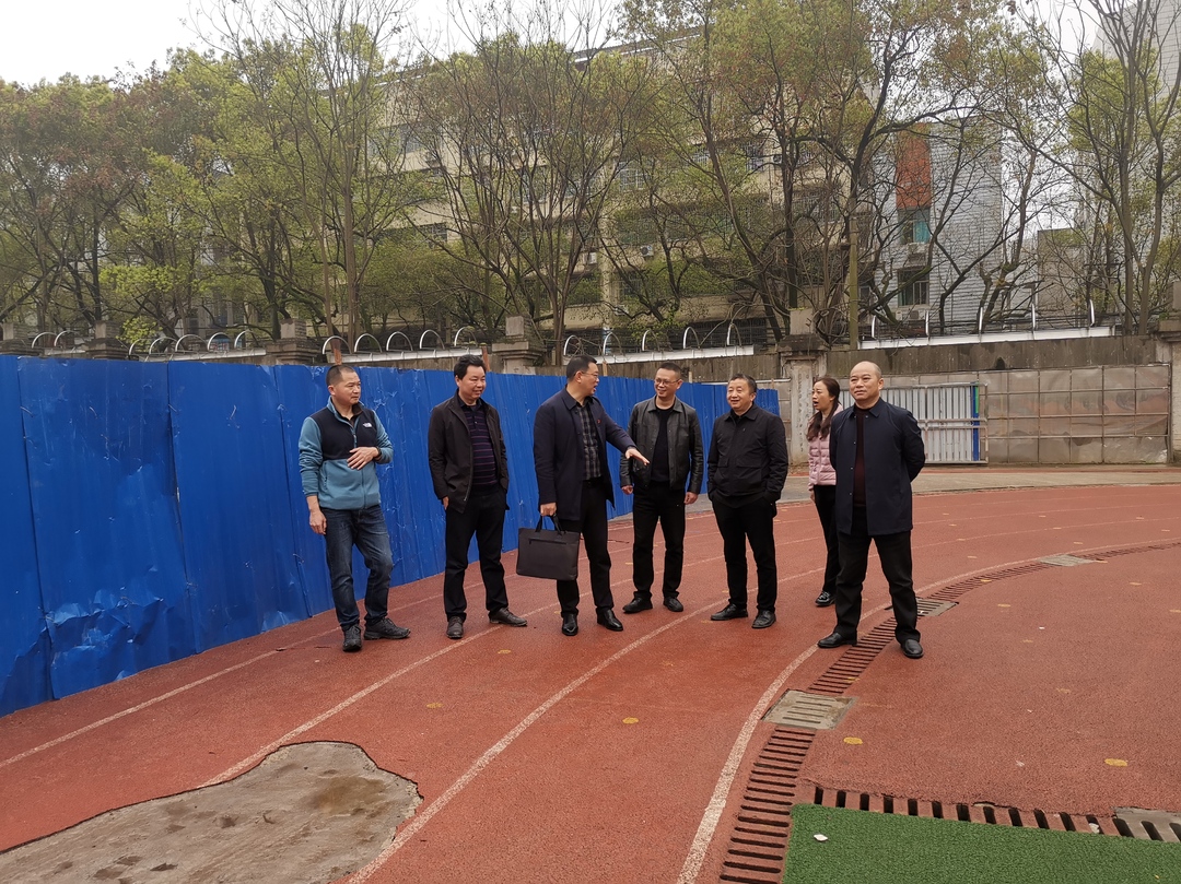 汉昌街道：  徐艳斌带队开展校园安全工作检查