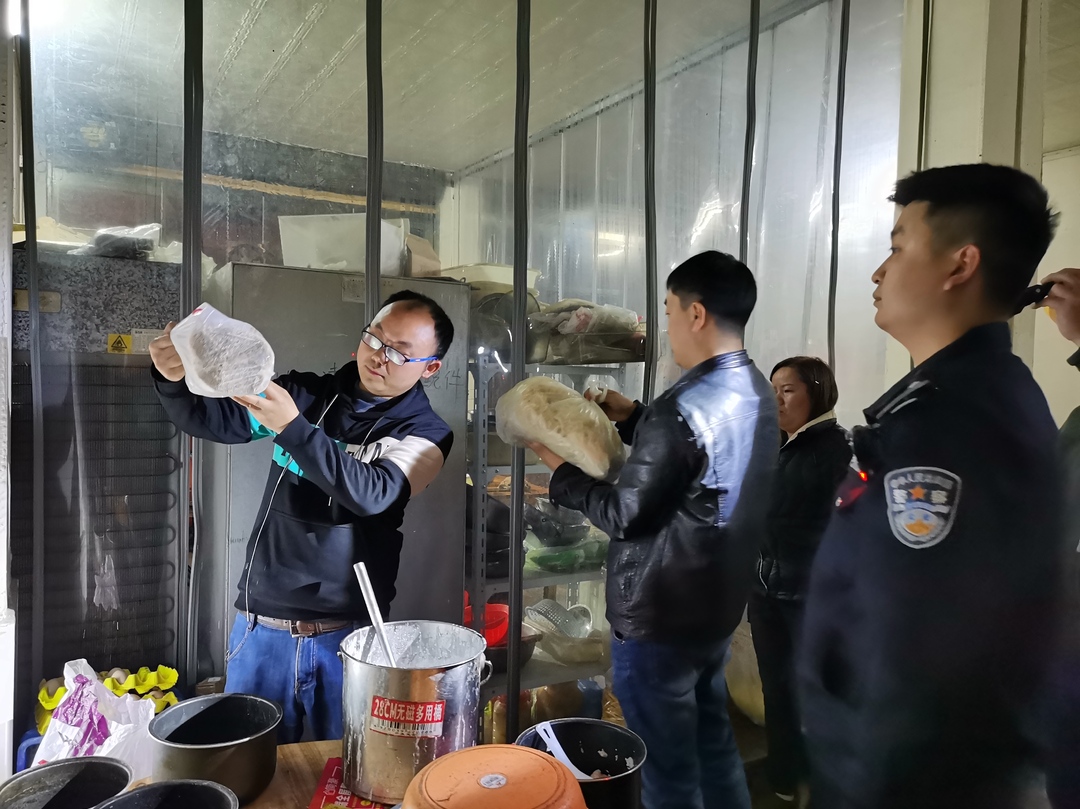 木金乡：开展夜宵行业食品安全专项突击检查