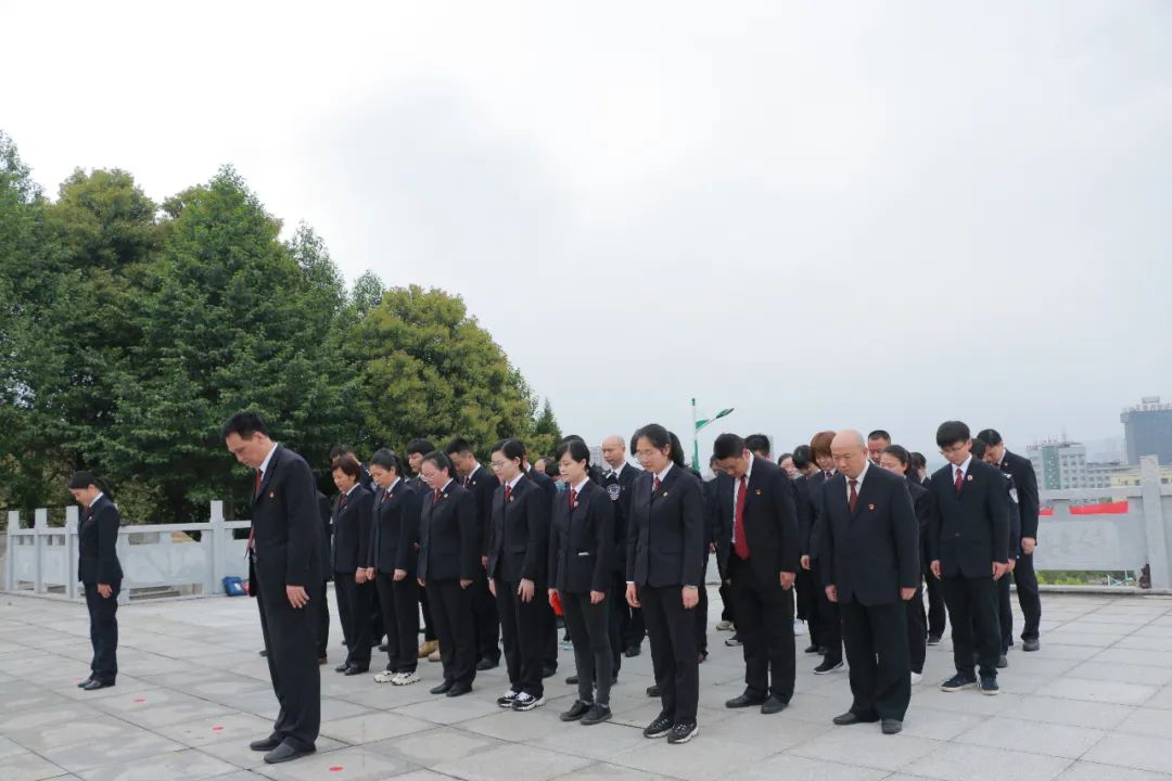 县人民检察院：缅怀革命先烈 弘扬英模精神