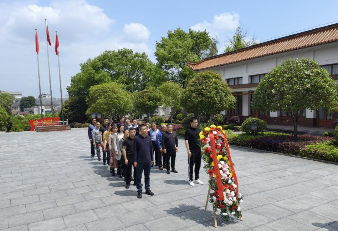板江乡千石村：参观红色基地，追忆光辉历史