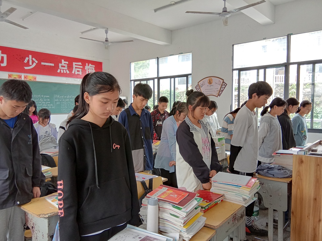 防范化解灾害风险，培养师生安全意识 ——梅仙学区柘庄中学组织紧急疏散演练！
