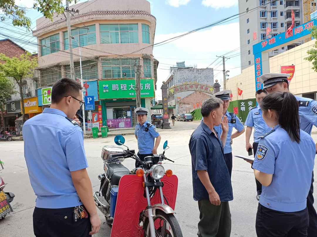 梅仙镇开展交通顽瘴痼疾专项整治行动