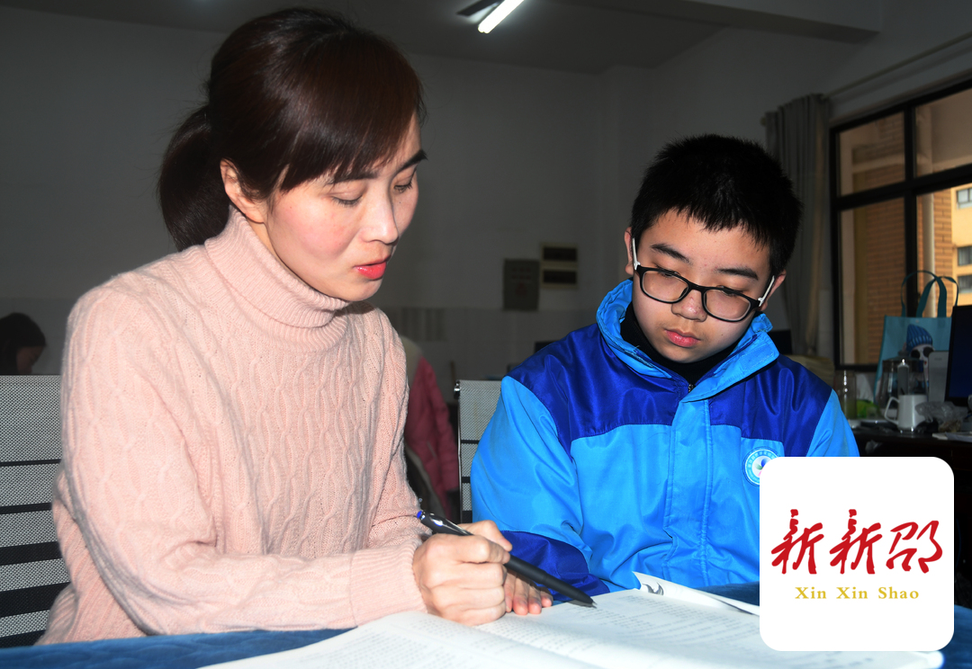 梁英姿：一个学生也不能落下