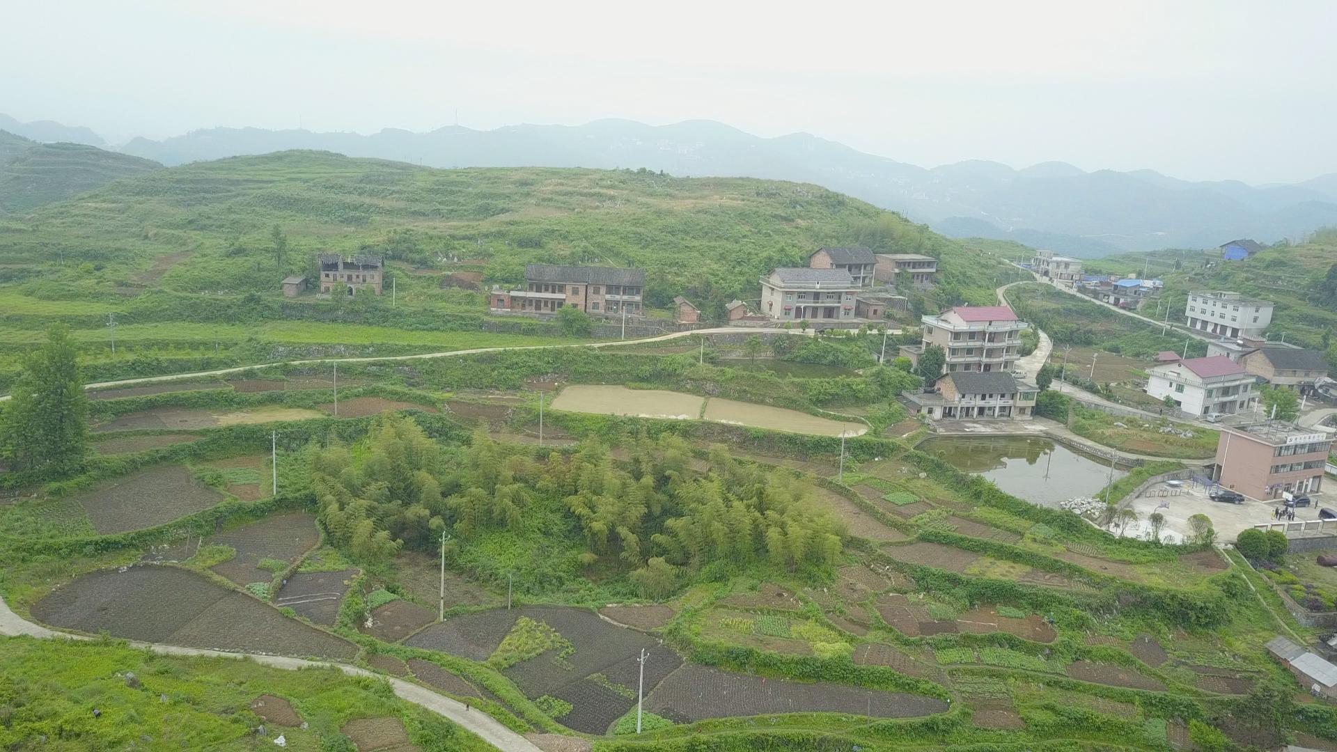 錫礦山街道：八年奮斗見彩虹 村民生活節(jié)節(jié)高