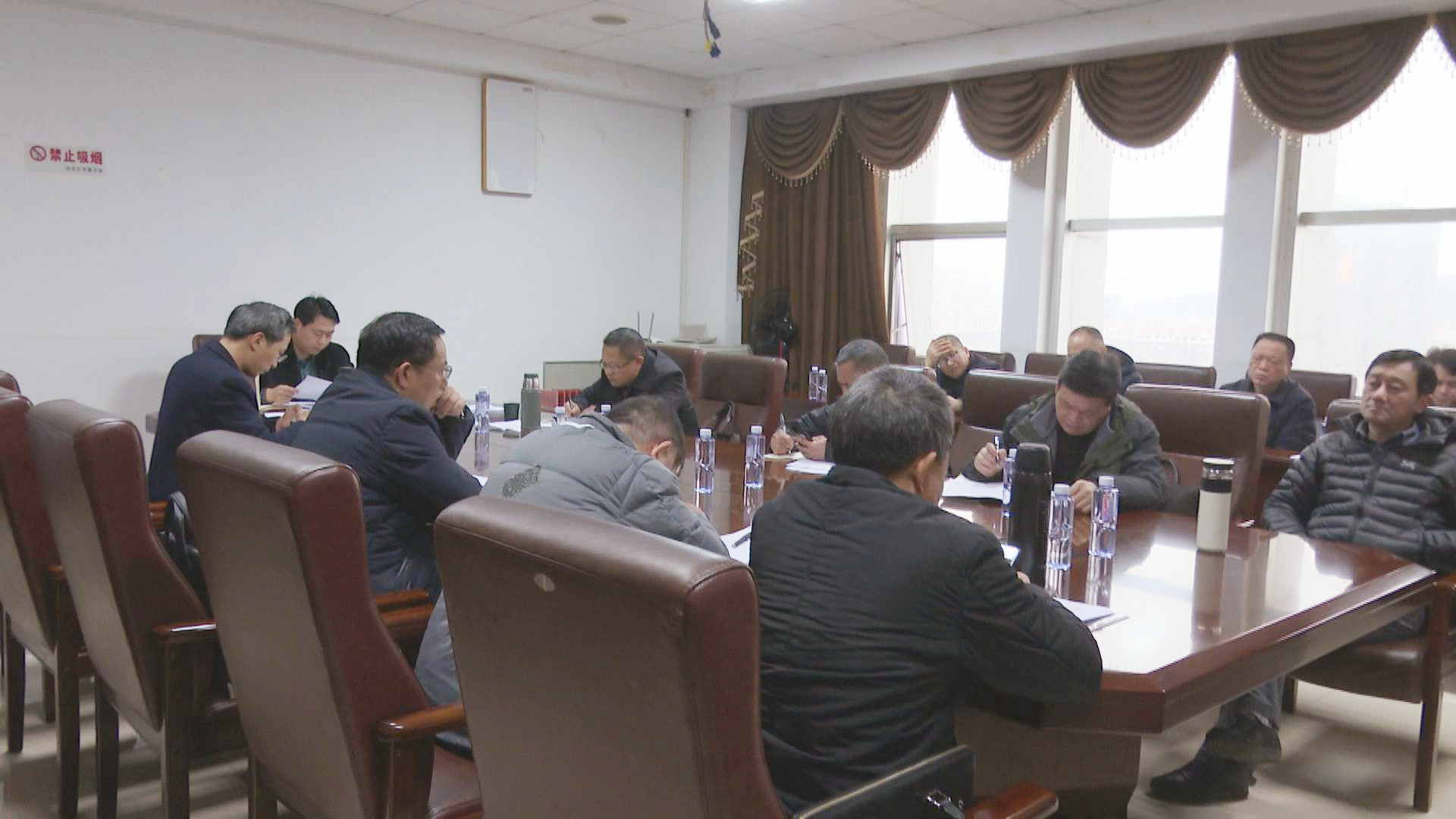 冷水江市召开“十四五”重点专项规划编制工作调度会