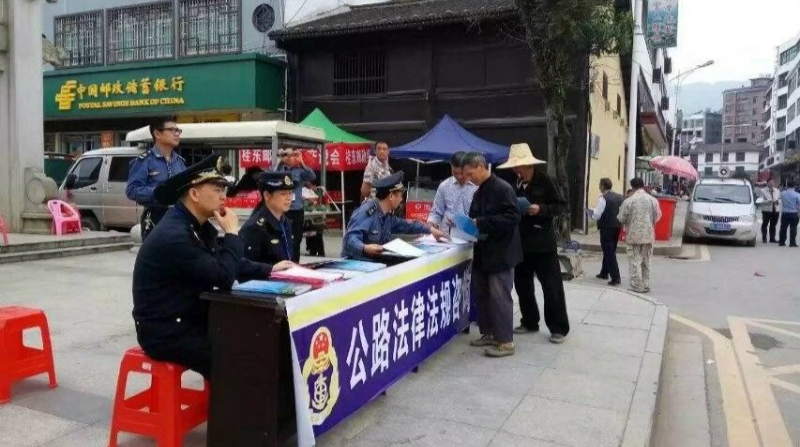 县治超办：治超法规宣传显成效