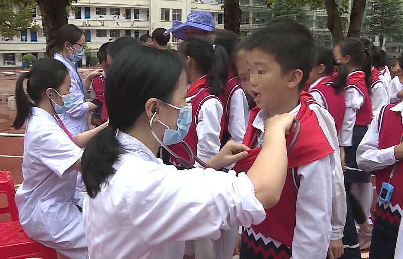 我县启动儿童先天性心脏病免费筛查救治活动