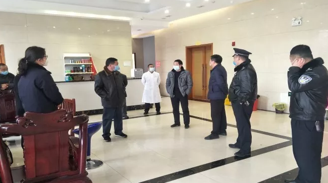 桂东县委常委、政法委书记郭步清同志指导全县应对疫情防控工作
