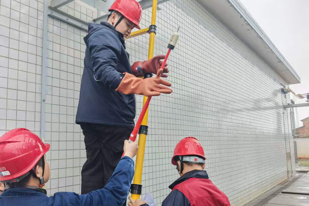 国网汉寿县供电公司：春季设备检修，为春耕生产和迎峰度夏储能