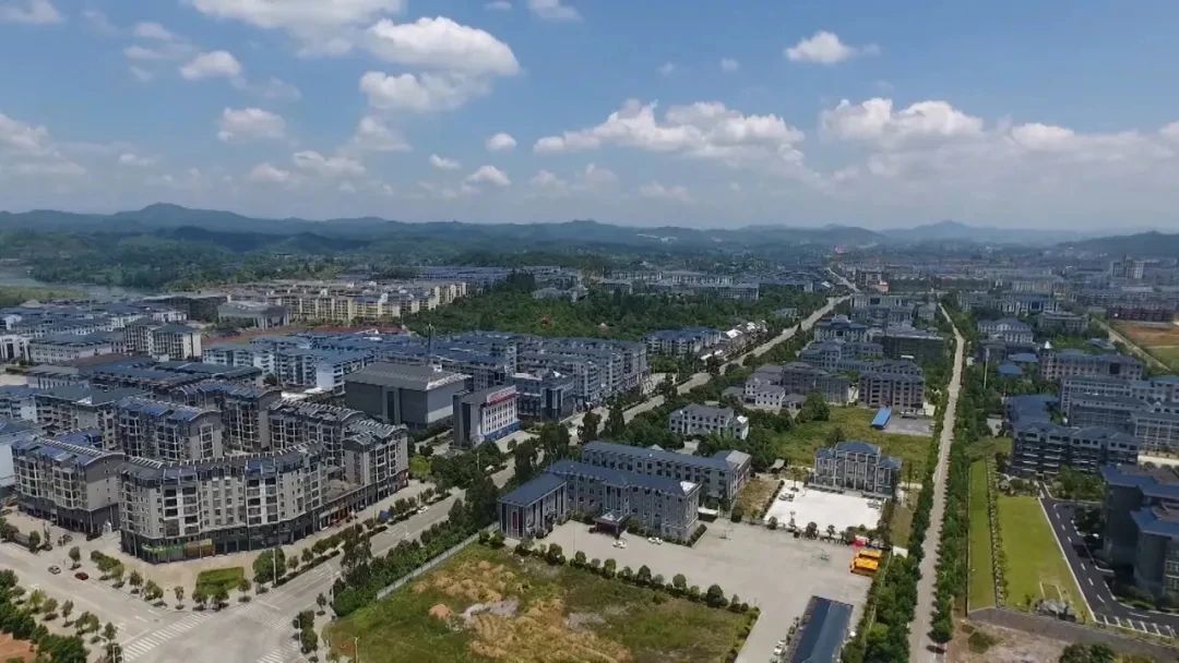 中方：项目建设鼓点急