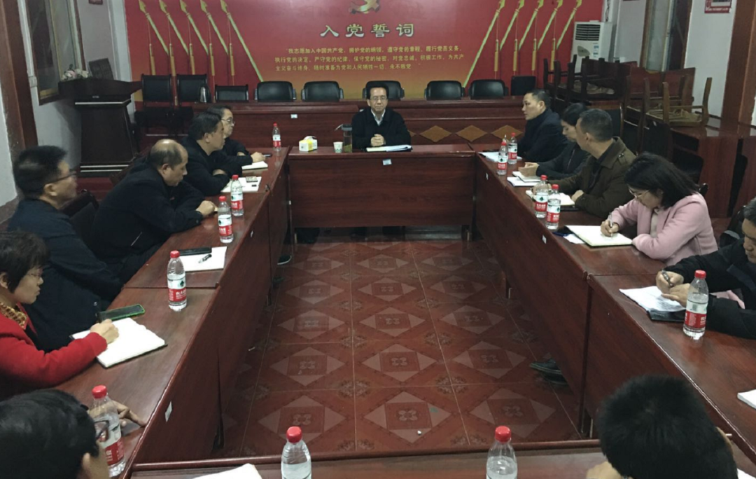 姜耀文在联系村调研脱贫攻坚工作时强调 以产业发展推进乡村振兴