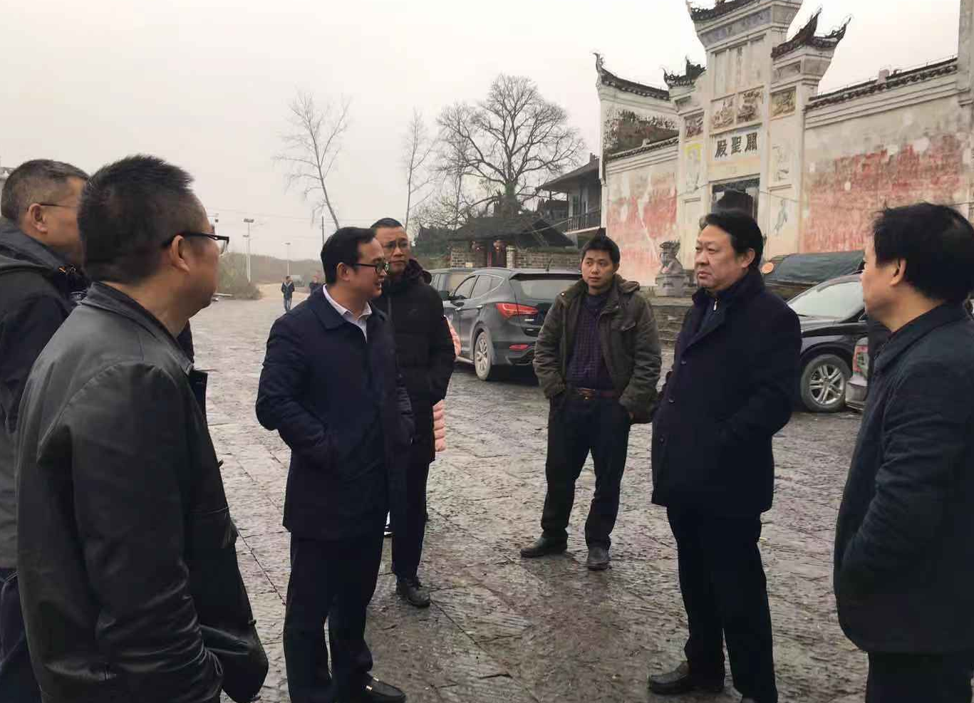 中方县政协视察县城生态环境工作
