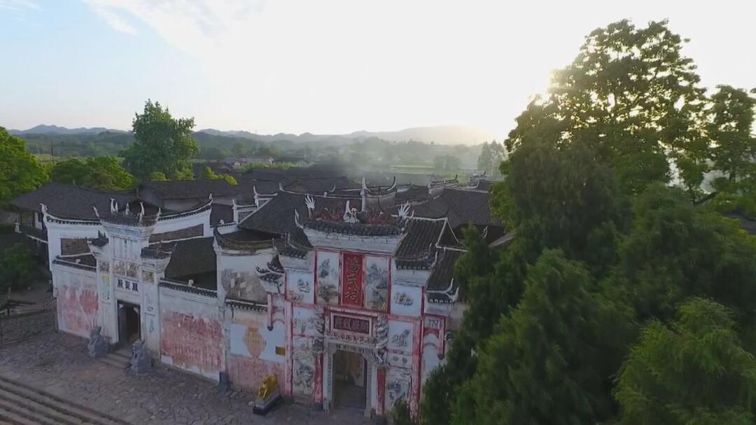 中方县清明小长假实现旅游收入1371万元