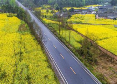 中方县公路建养中心构筑群众出行“平安道”，让群众出行更顺畅更舒心