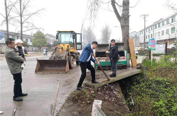 桐木镇：排除安全隐患  志愿服务在行动